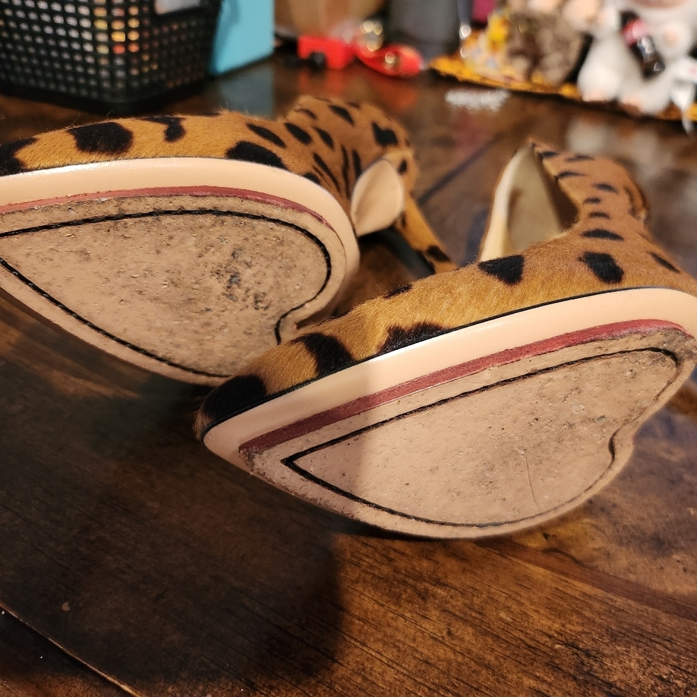 Charlotte Olympia Monroe leopard print ponyhair court heels size 37 - Picture 4 of 8